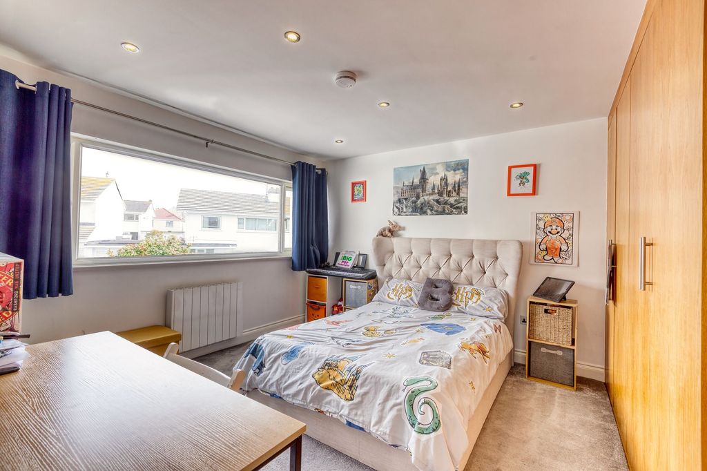 Additional image 21 of 4 bed semi-detached house for sale13 Nomond Avenue, St Helier JE2