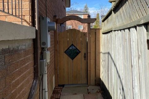 Additional image 8 of Main-571 Roselaire Trail, Mississauga, ON, L5R 2Z9