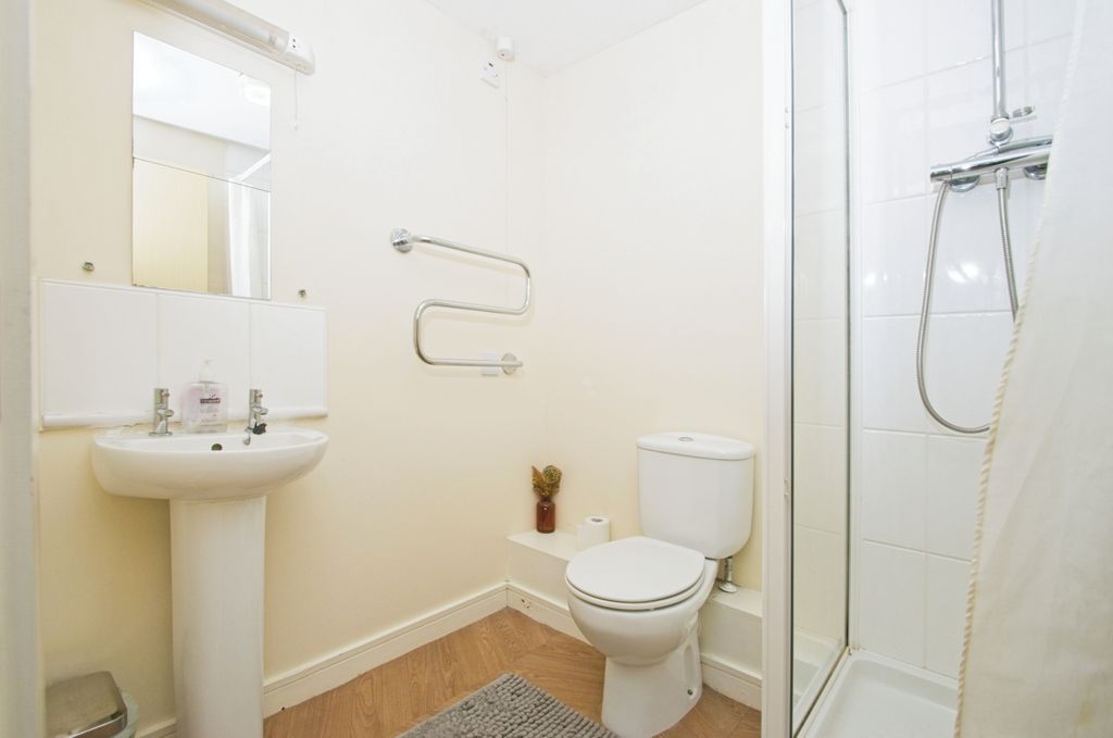 Additional image 13 of 2 bed flat for saleOverstone Court, Cardiff CF10