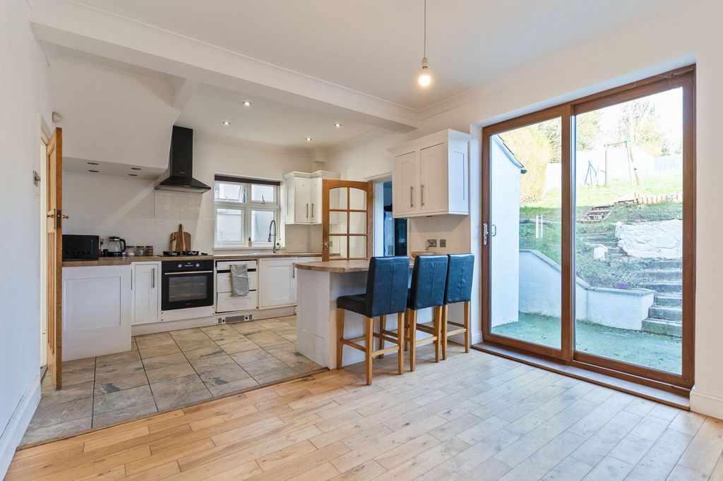 Additional image 3 of 3 bed semi-detached house for saleBrynglas Road, Newport NP20