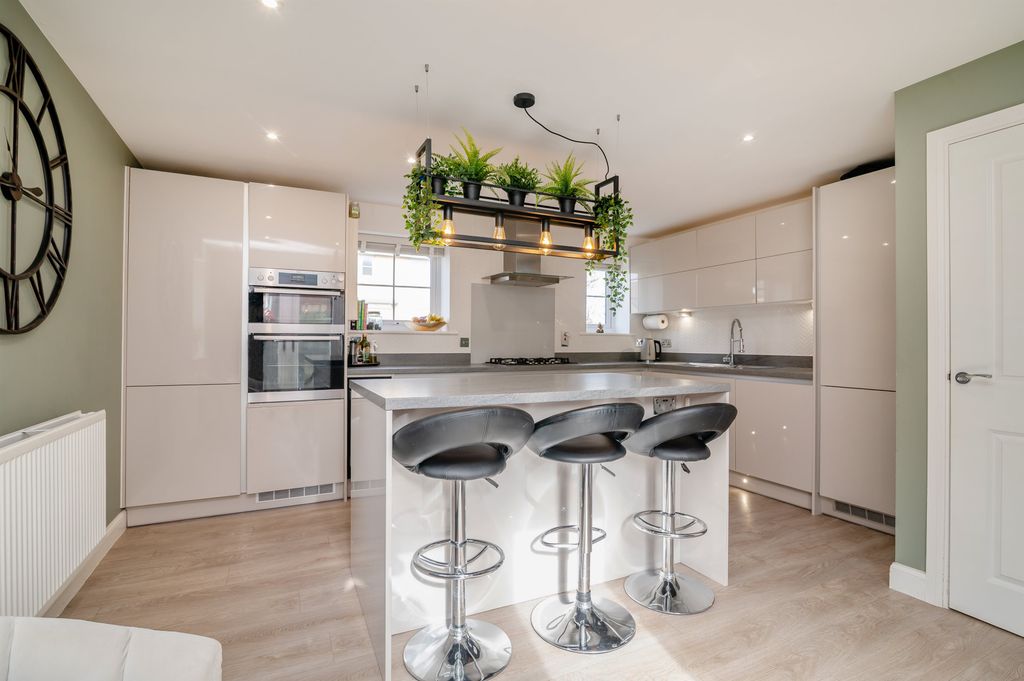 Additional image 2 of 4 bed detached house for saleJames Prosser Way, Llantarnam, Cwmbran, Torfaen NP44
