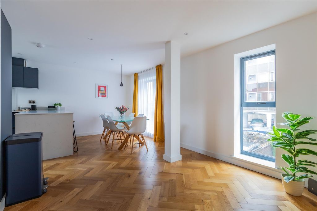 Additional image 16 of 4 bed town house for saleHamiliton Villas, Cathedral Road, Pontcanna, Cardiff CF11