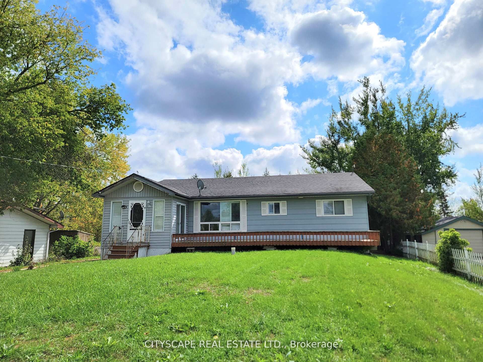 Additional image 2 of 34 Robinson Avenue, Kawartha Lakes, ON, K0M 2B0
