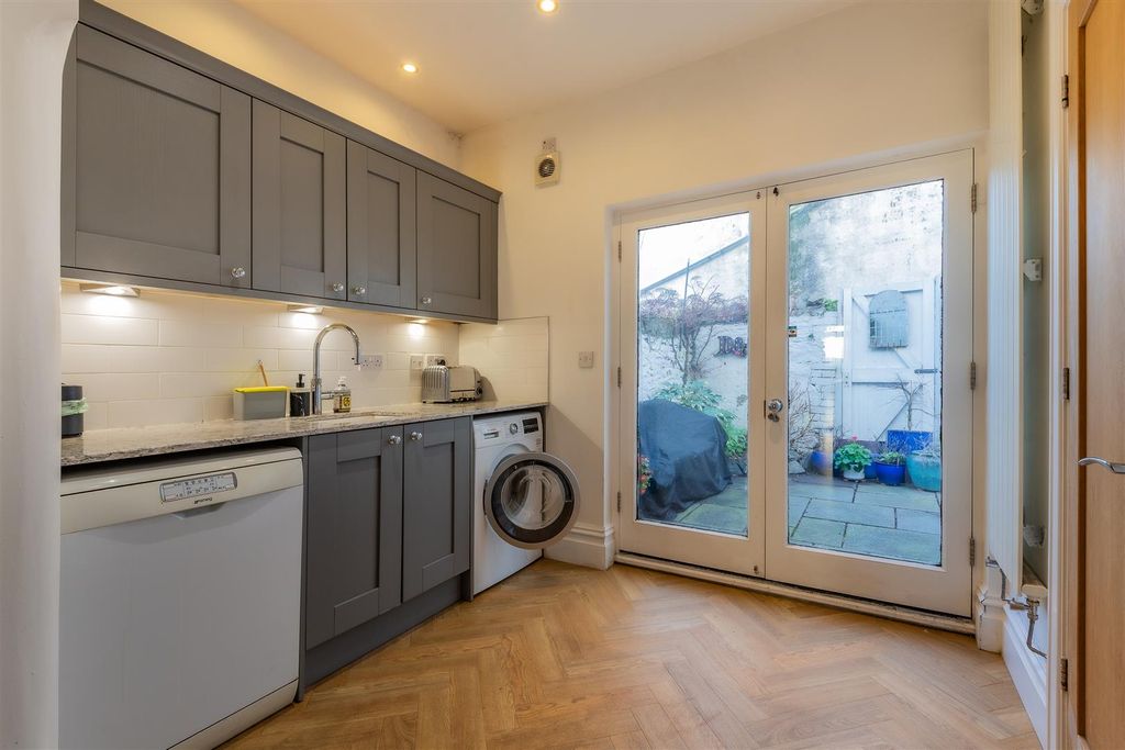 Additional image 7 of 6 bed property for saleCathedral Road, Pontcanna, Cardiff CF11