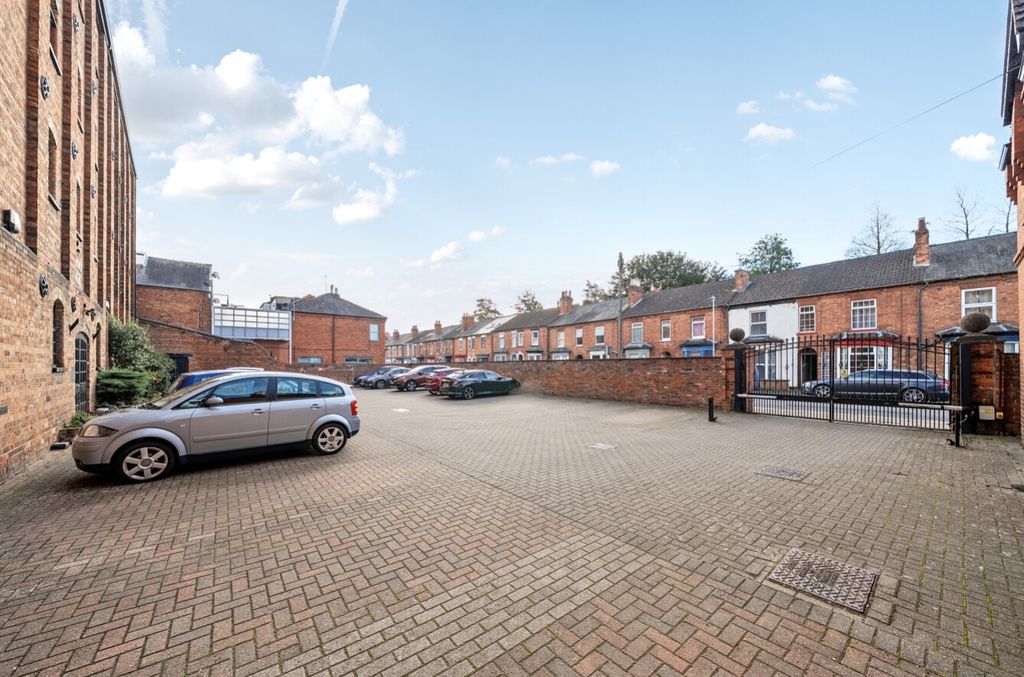 Additional image 21 of 2 bed flat for saleCrown Mill Vernon Street, Lincoln, Lincolnshire LN5