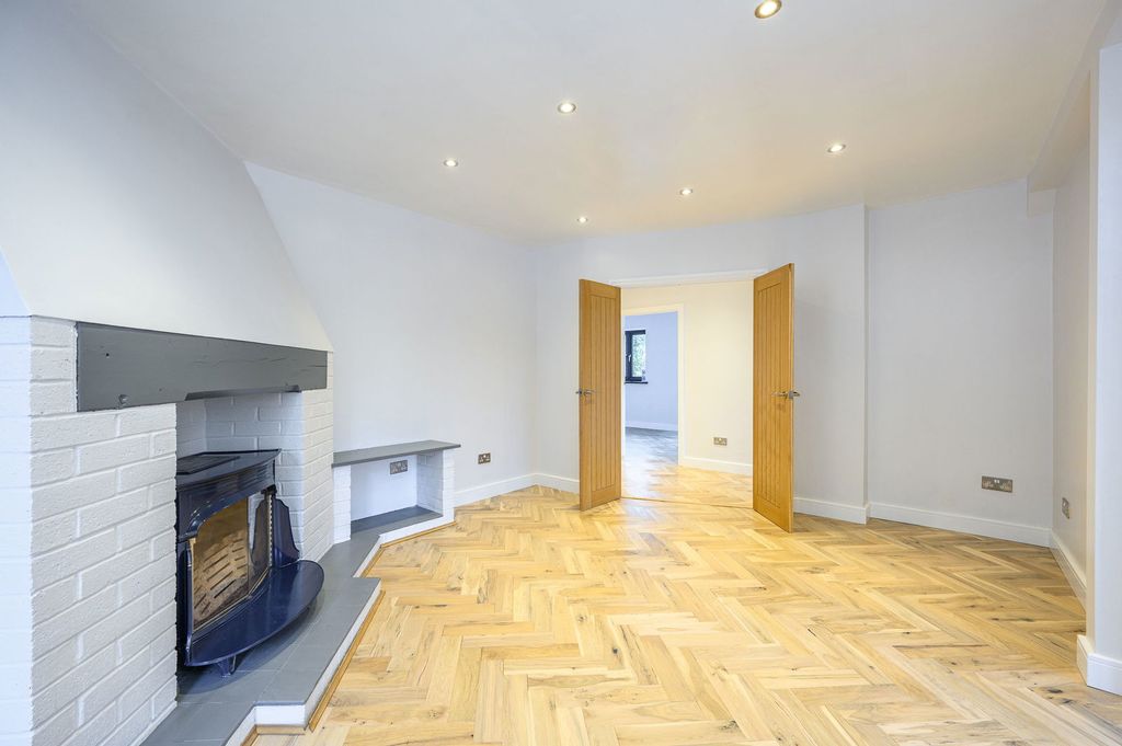 Additional image 8 of 5 bed detached house for saleWhitebrook, Monmouth NP25