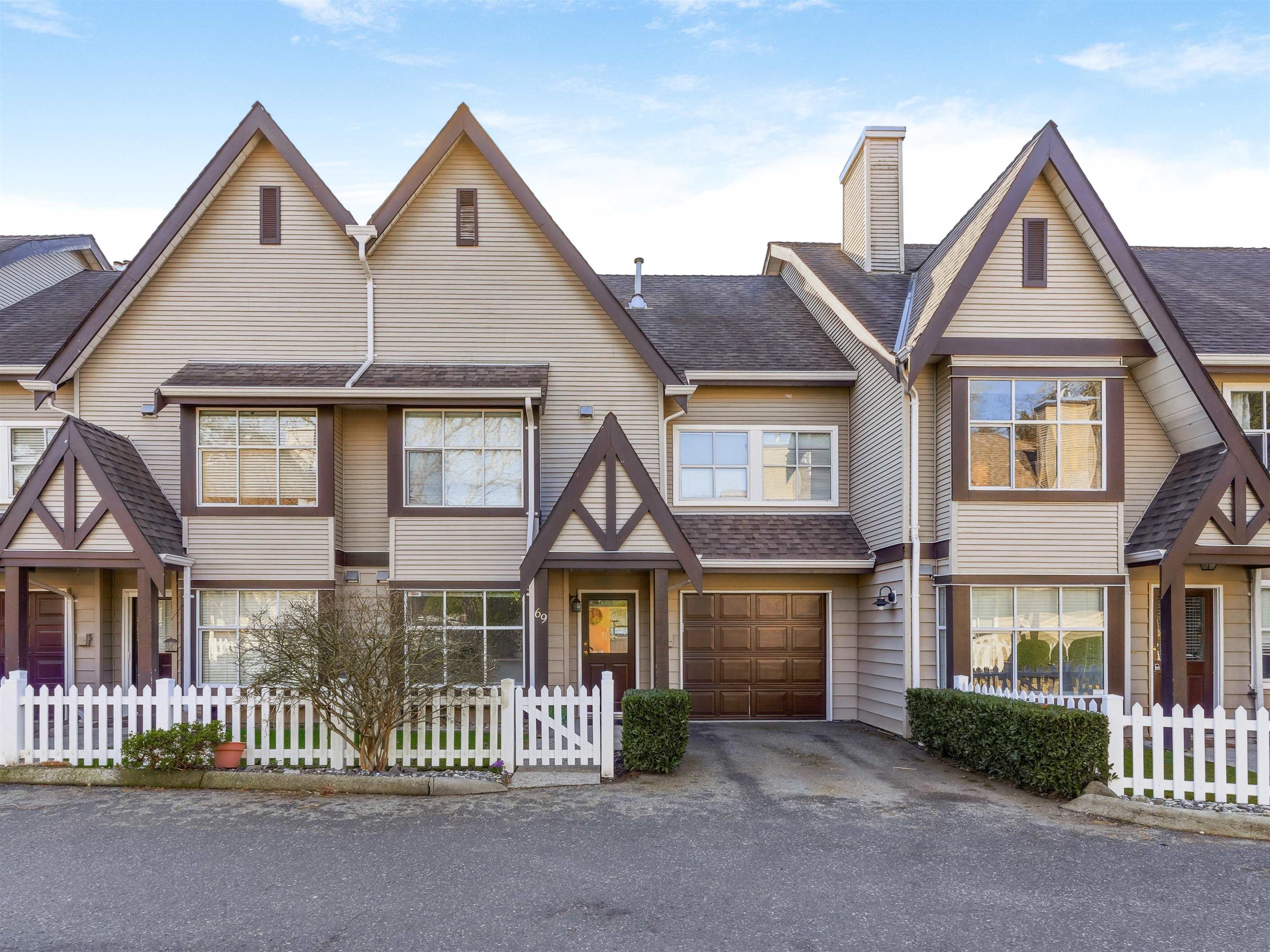 69-12099 237 Street, Maple Ridge, BC, V4R 2C3