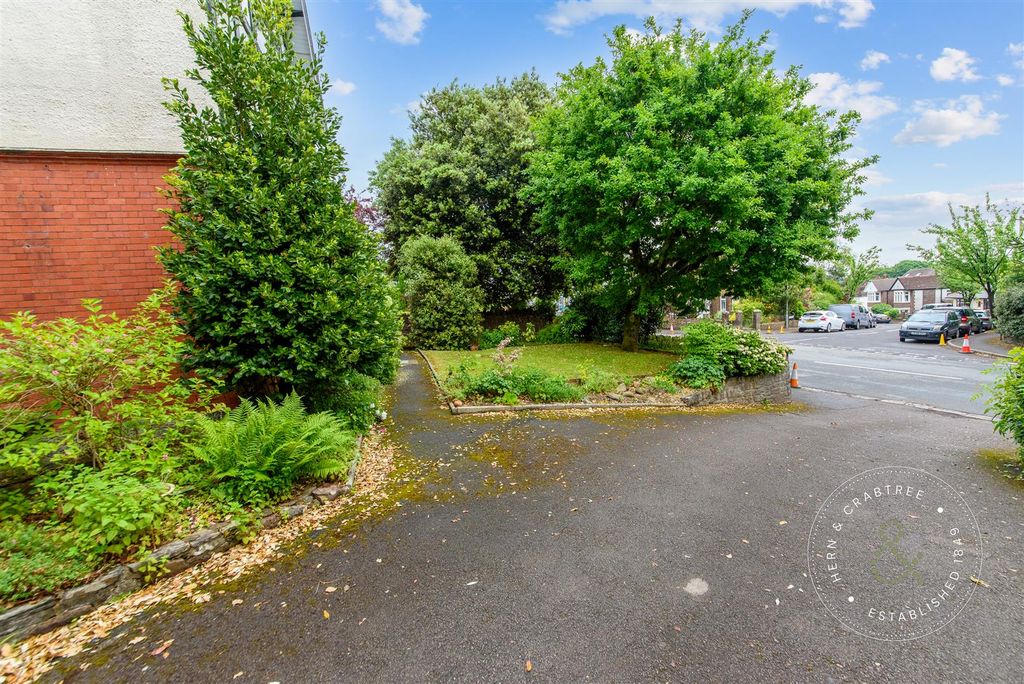 Additional image 33 of 3 bed flat for saleSilverton, Fairwater Road, Llandaff, Cardiff CF5