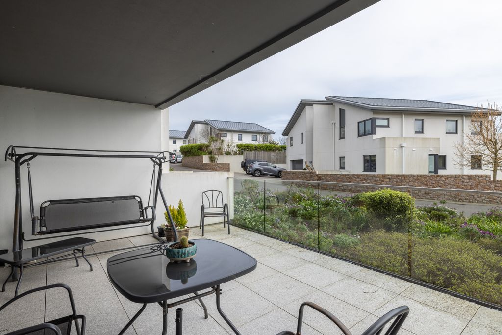 Additional image 16 of 2 bed flat for saleLa Rue Voisin, St. Brelade, Jersey JE3