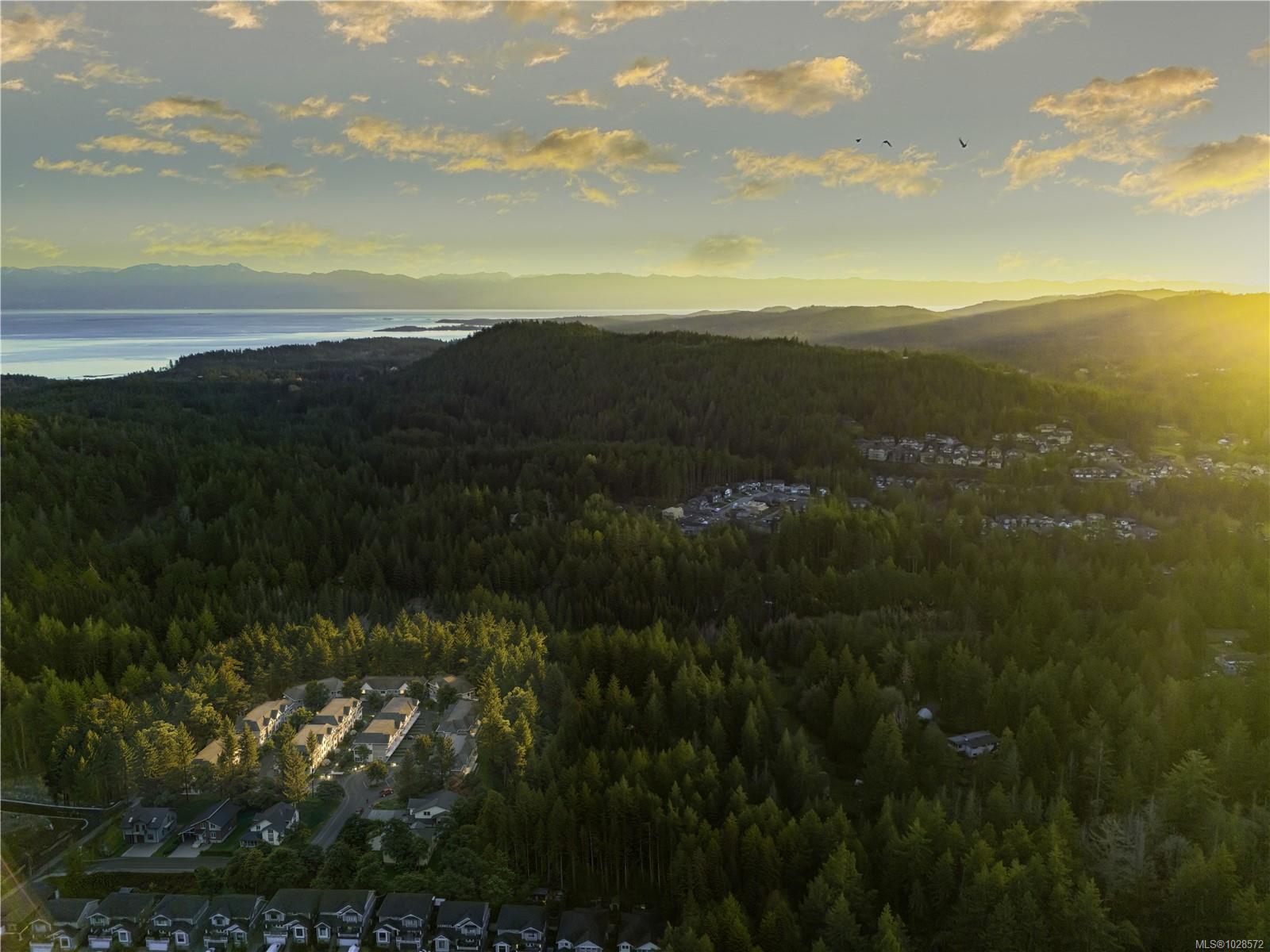 Additional image 3 of 3525 Greystone Close, Langford, BC, V9C 3X2
