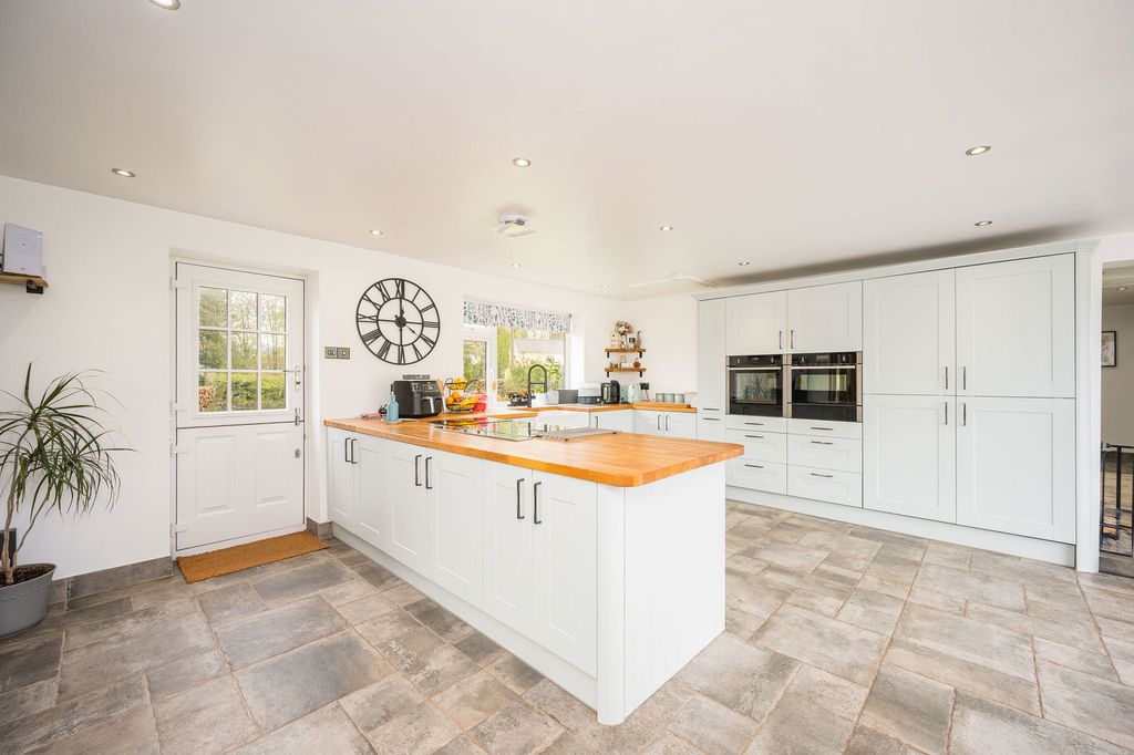 Additional image 12 of 4 bed detached house for saleMountain View, Llantilio Pertholey, Abergavenny NP7