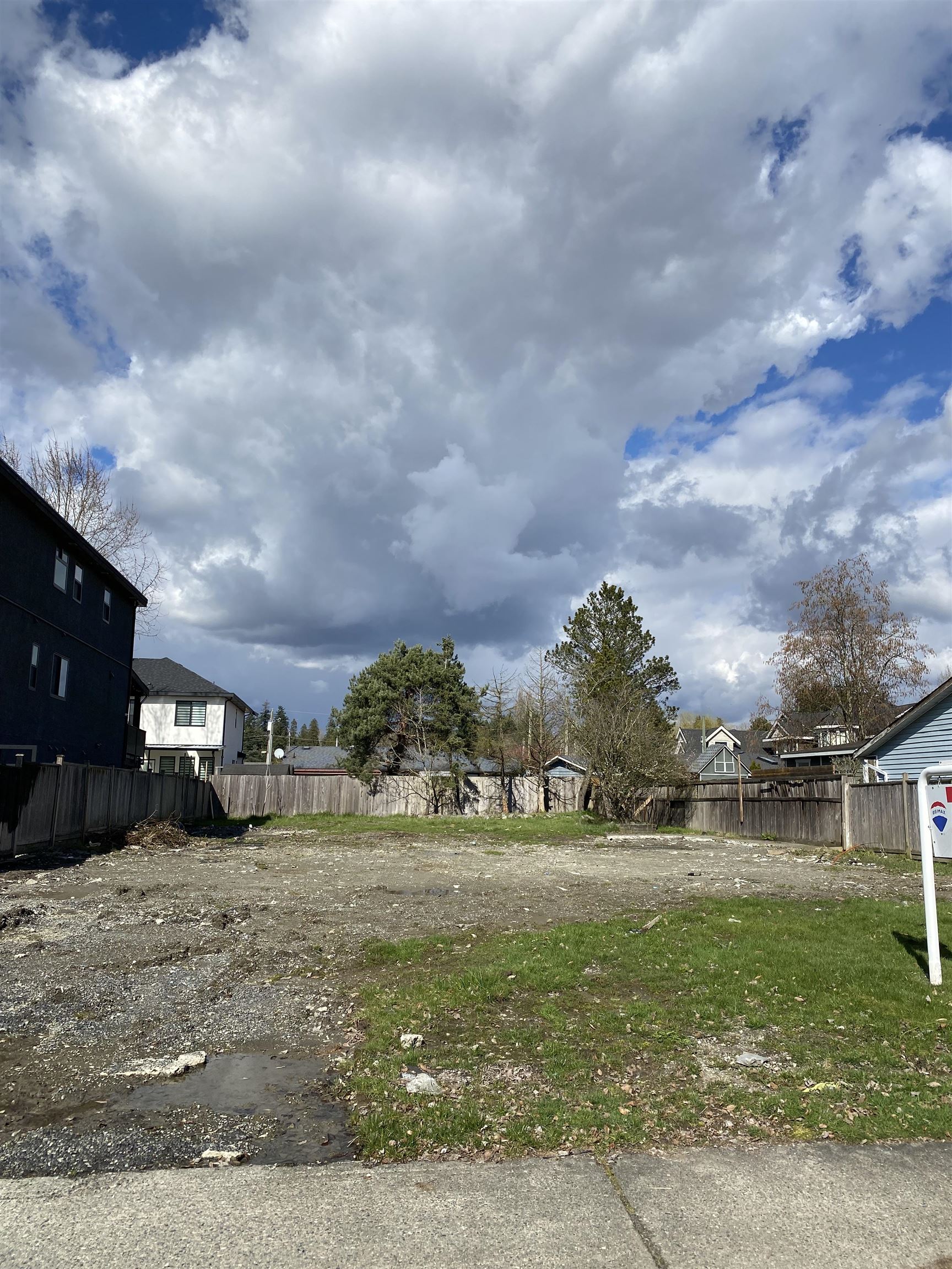 17955 56a Avenue, Surrey, BC, V3S 5H4