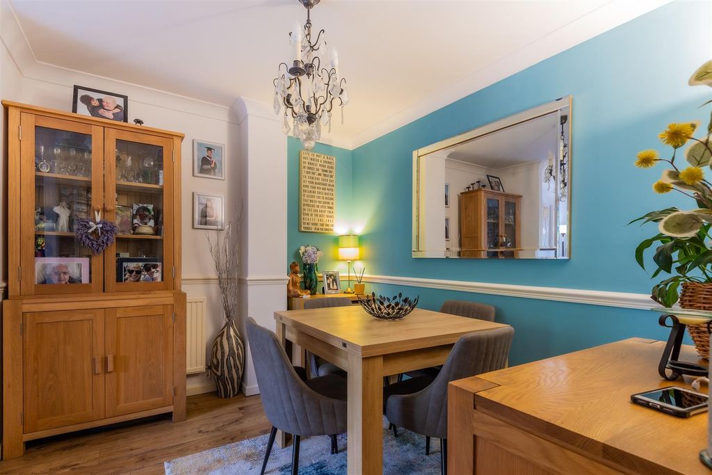 Additional image 2 of 4 bed detached house for saleArundel Place, City Gardens, Cardiff CF11