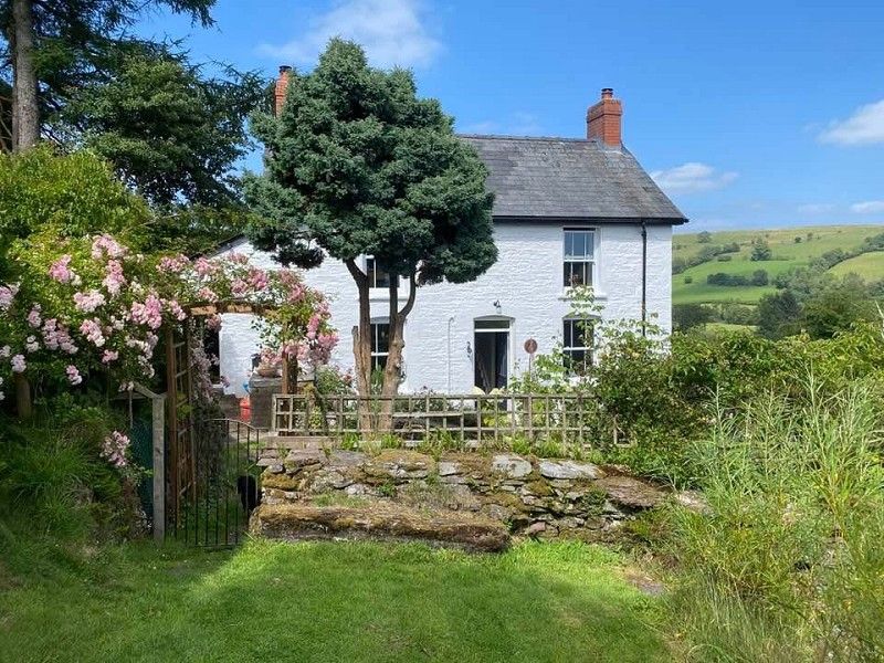 4 bed farm for saleCray, Brecon, Powys. LD3 photo 2