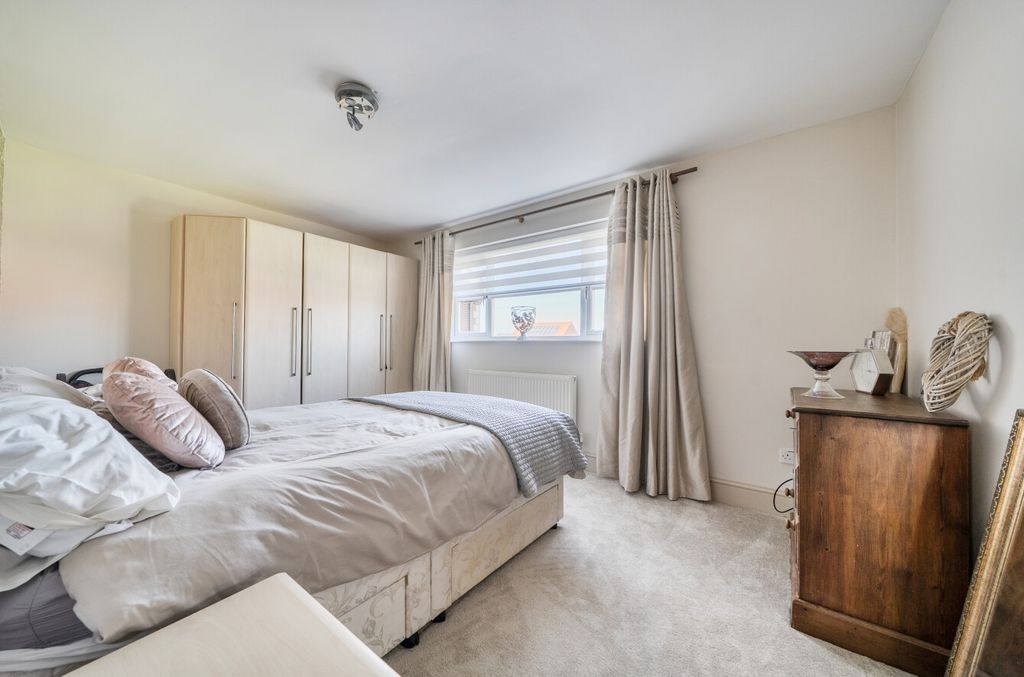 Additional image 18 of 5 bed detached house for saleMoss Road, Moss, Doncaster DN6