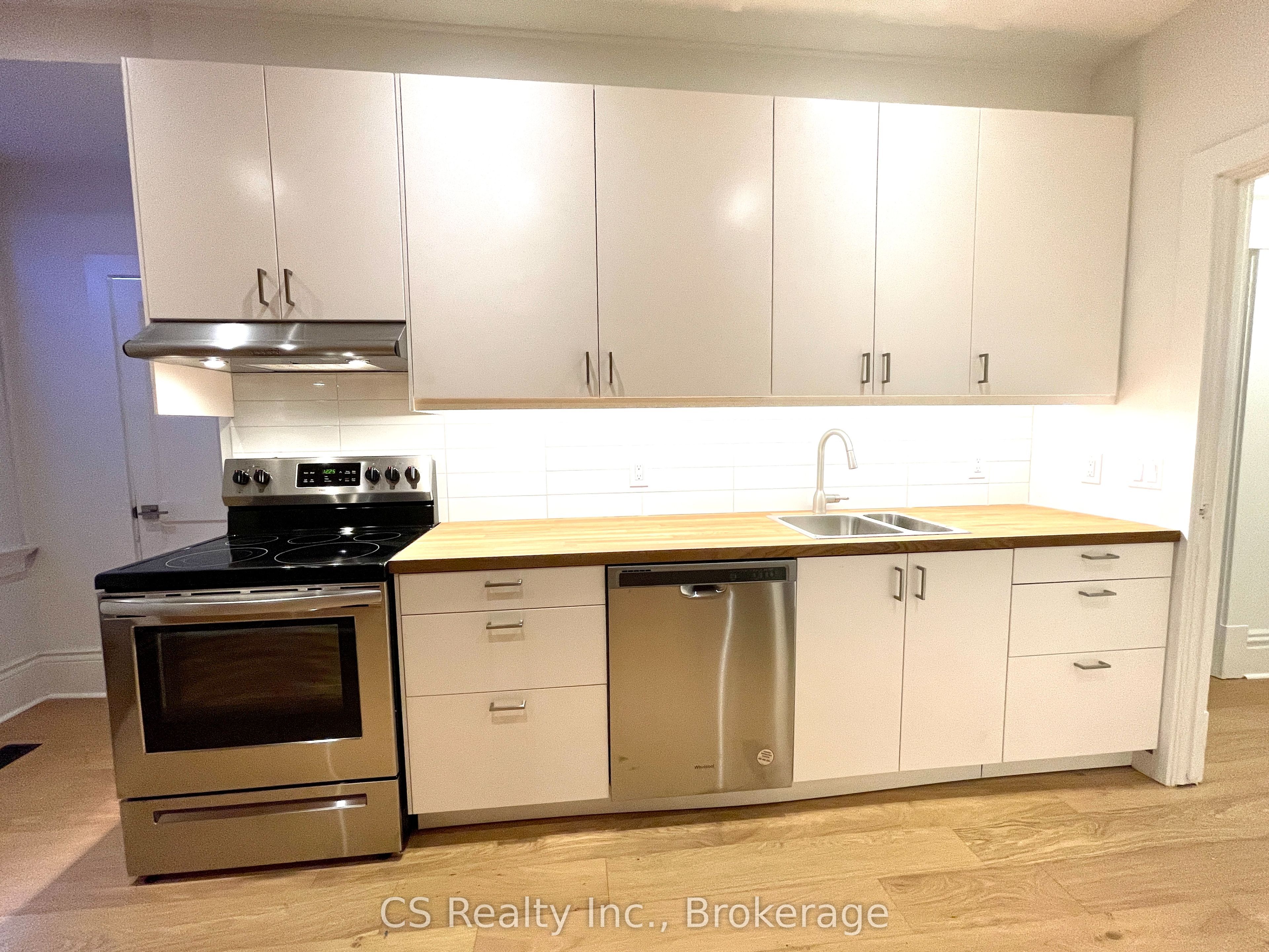 1-2133 Gerrard Street E, Toronto, ON, M4E 2C1