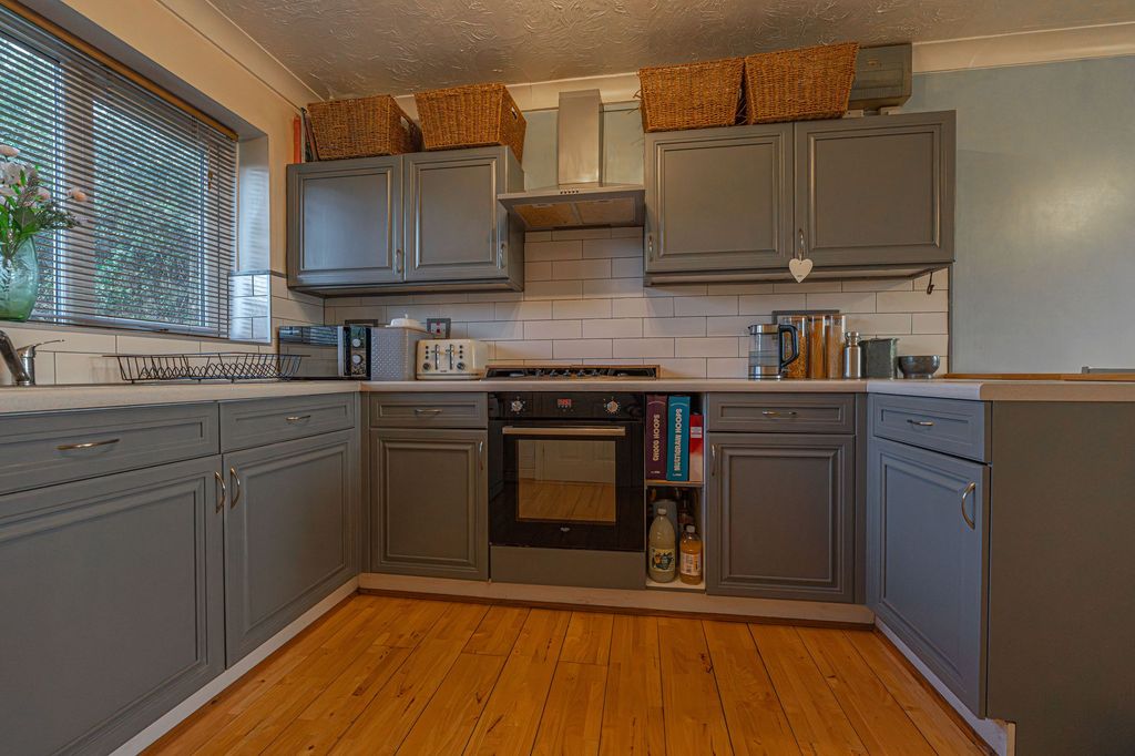 Additional image 3 of 4 bed detached house for saleBadgers Walk, Undy NP26