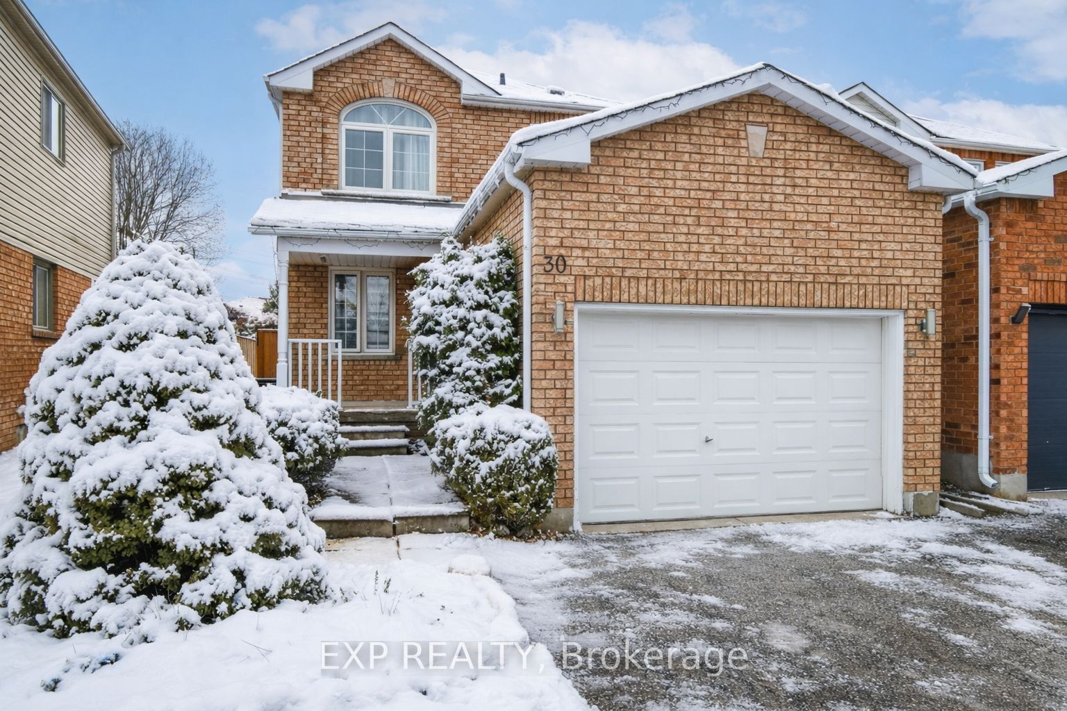 30 Aikens Crescent, Barrie, ON, L4N 8M6