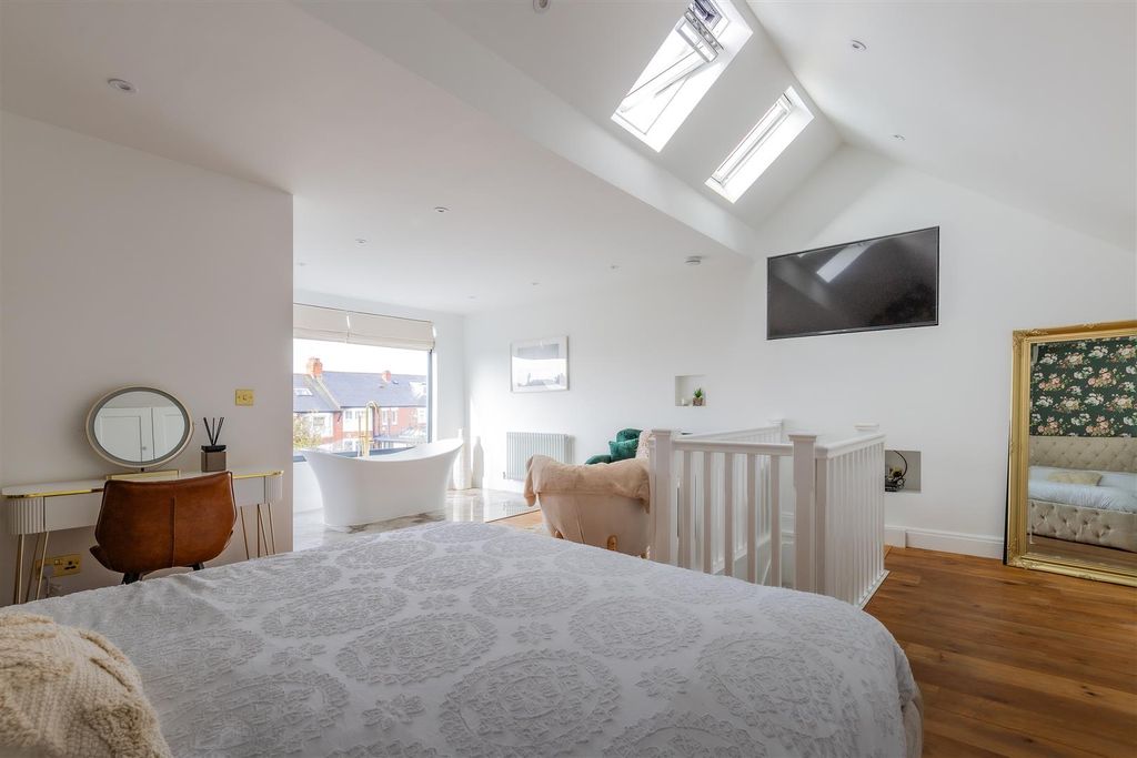 Additional image 4 of 4 bed terraced house for saleLlwyn-Y-Grant Place, Penylan, Cardiff CF23