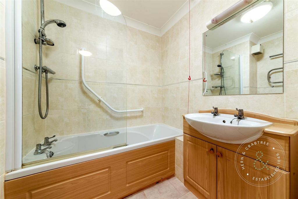 Additional image 11 of 1 bed flat for salePritchard Court, Cardiff Road, Llandaff, Cardiff CF5