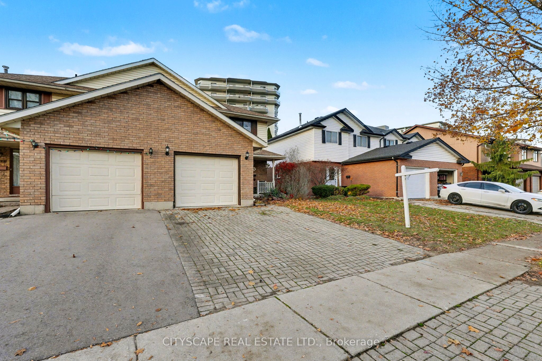 Additional image 2 of 575 Springbank Avenue, Woodstock, ON, N4T 1H5