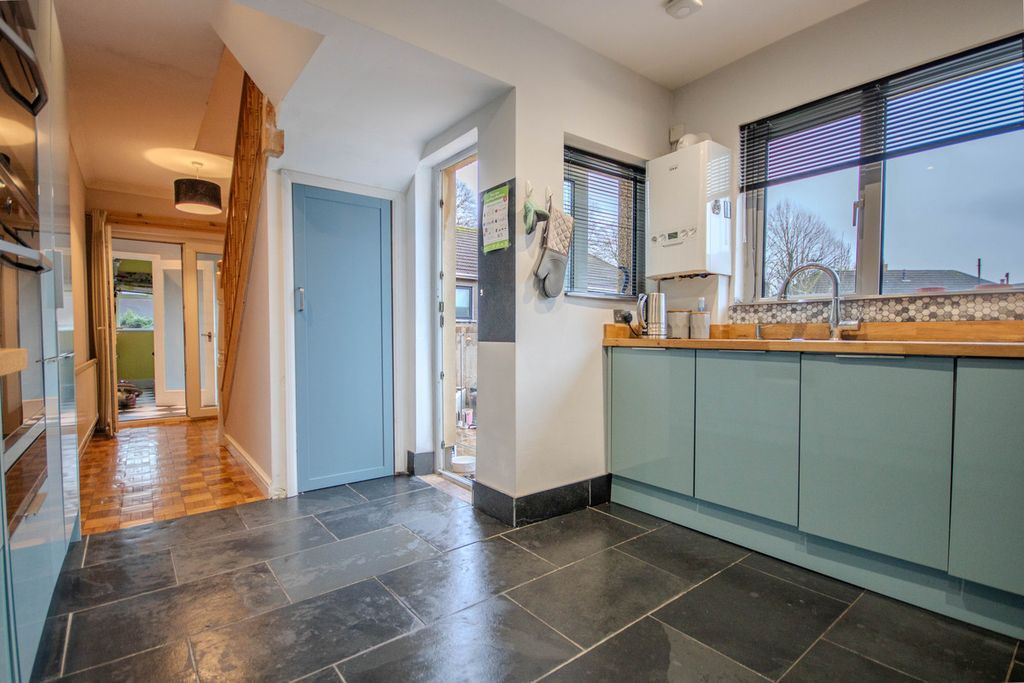 Additional image 7 of 4 bed semi-detached house for saleElgar Crescent, Cardiff CF3
