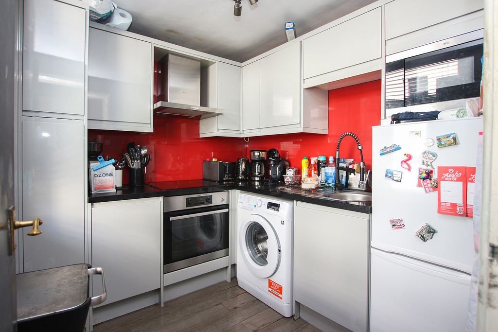 Additional image 4 of 1 bed property for sale28 Le Bordage, St Peter Port, Guernsey GY1