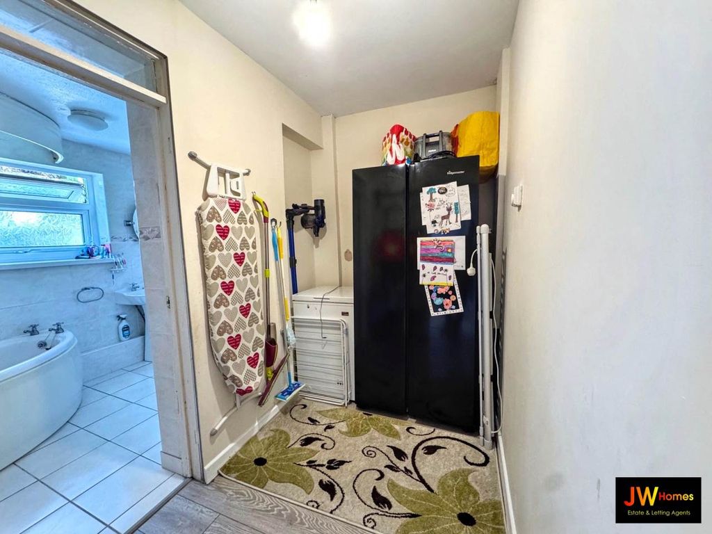 Additional image 7 of 3 bed property for saleAlbertina Road, Treowen NP11