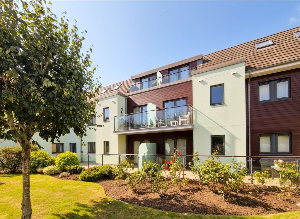 Additional image 2 of 2 bed flat for saleLa Route De Beaumont, St Peter JE3