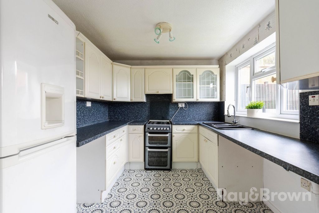 Additional image 3 of 4 bed detached house for saleSundew Close, Cardiff CF5