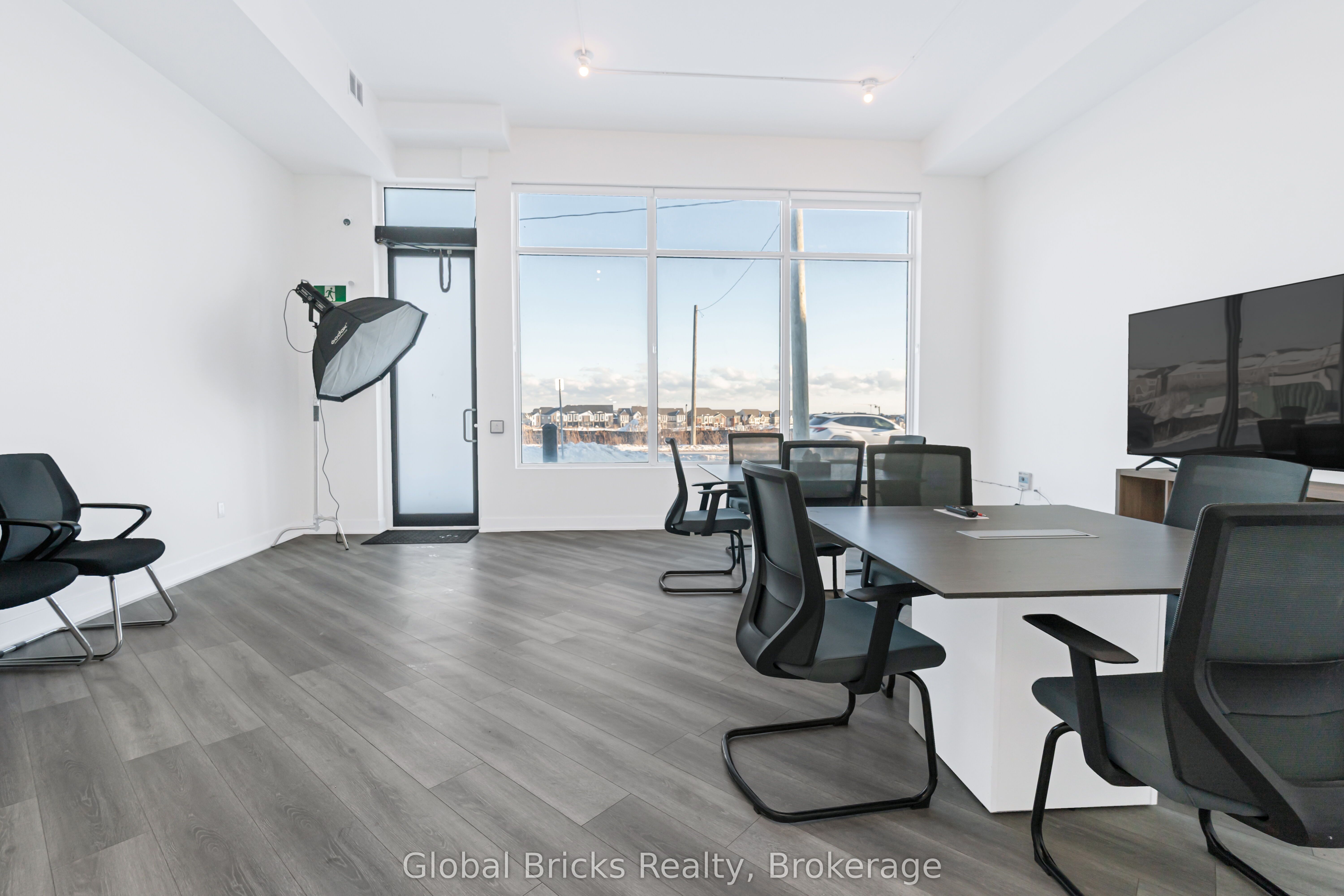 Additional image 5 of 49 Burnhamthorpe Road E, Oakville, ON, L6H 7C8