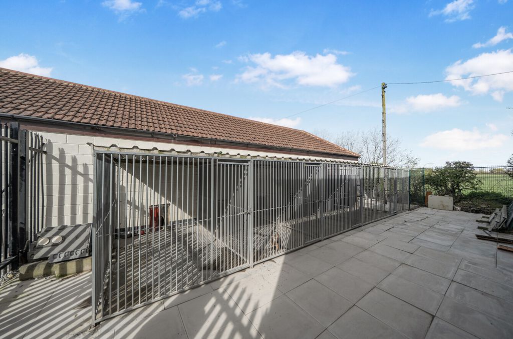Additional image 29 of 5 bed detached house for saleMoss Road, Moss, Doncaster DN6