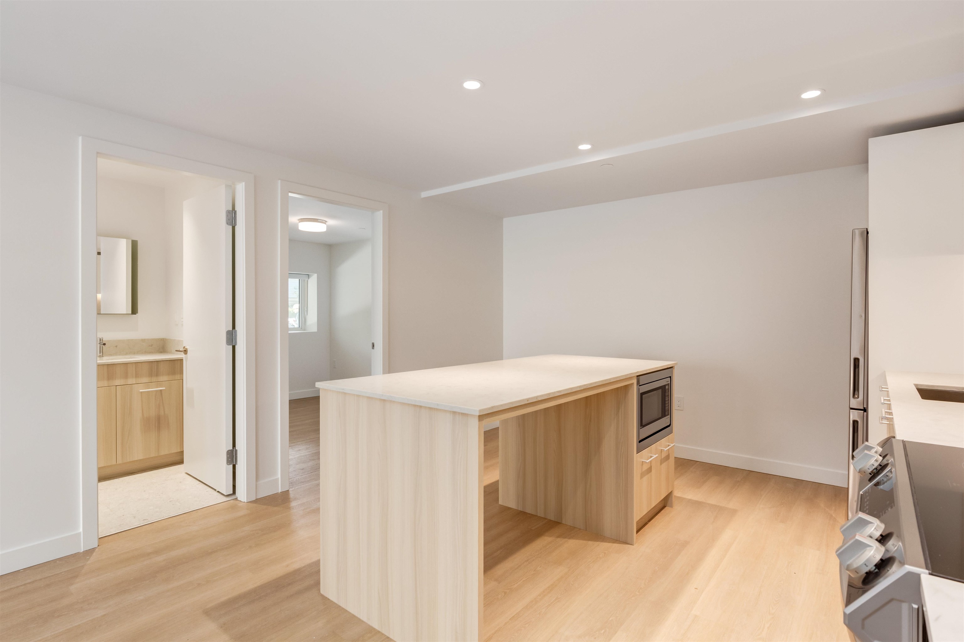 Additional image 6 of 104-126 21st St E Street, North Vancouver, BC, V7L 0J2