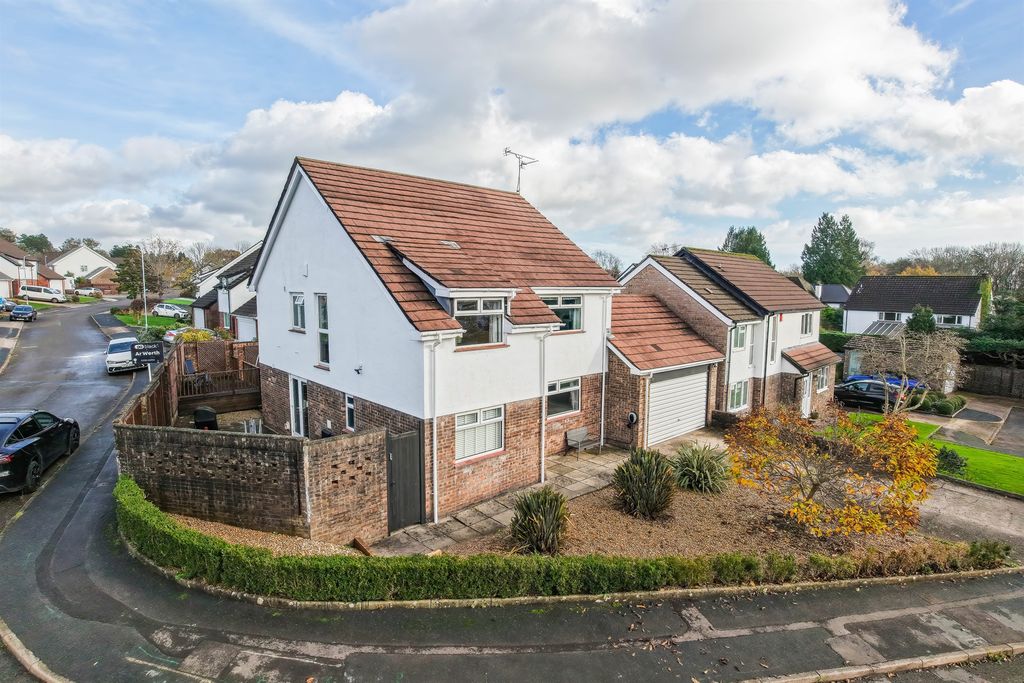 Additional image 19 of 4 bed detached house for saleChartwell Drive, Lisvane, Cardiff CF14