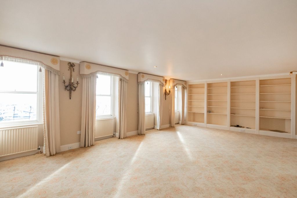 Additional image 7 of 4 bed semi-detached house for saleGlategny Esplanade, St Peter Port GY1