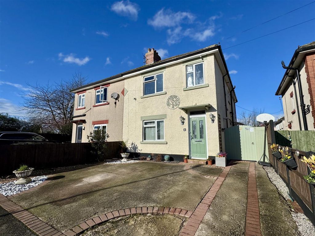 3 bed semi-detached house for saleFairfield Rd, Bulwark, Chepstow NP16