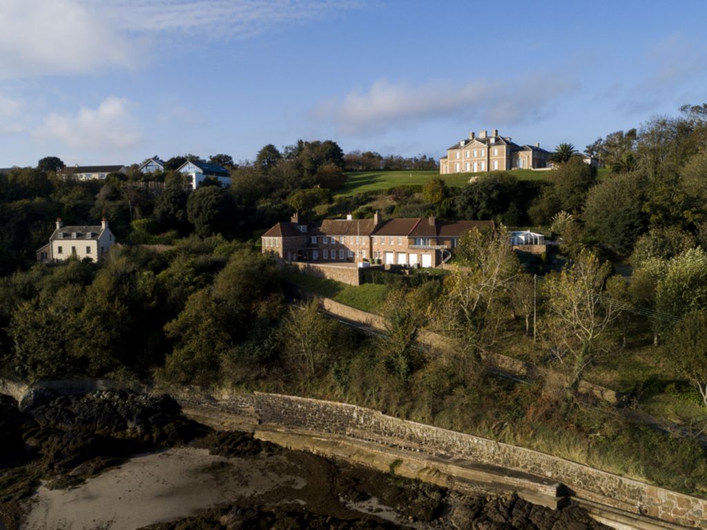 Additional image 3 of 8 bed detached house for saleLa Rue Du Flicquet, Jersey JE3