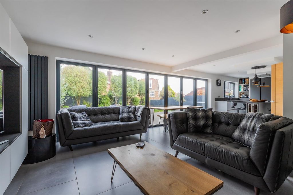 Additional image 22 of 4 bed detached house for saleLlwyn Y Grant Road, Penylan, Cardiff CF23