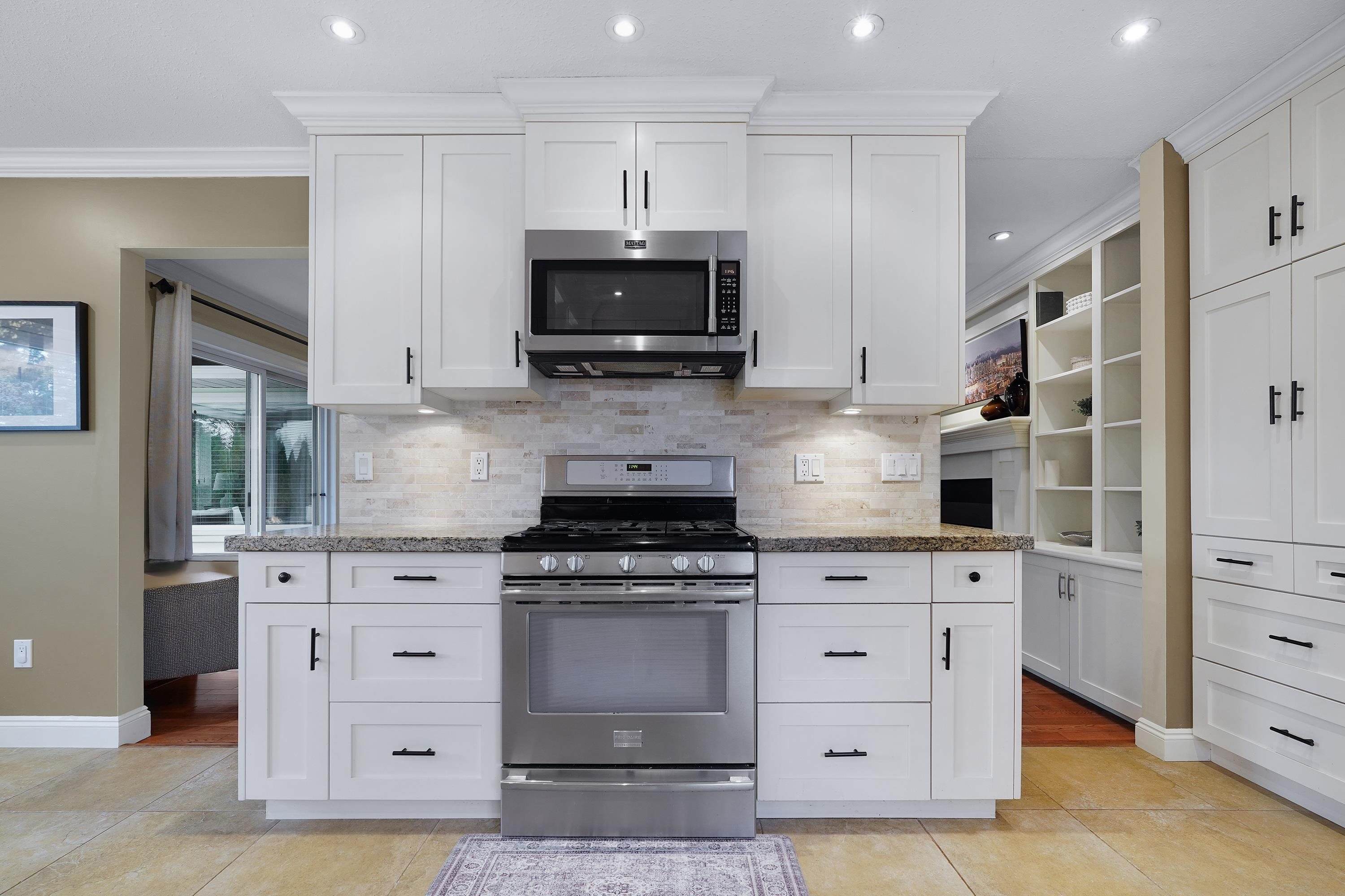 Additional image 6 of 9424 154a Street, Surrey, BC, V3R 9C8