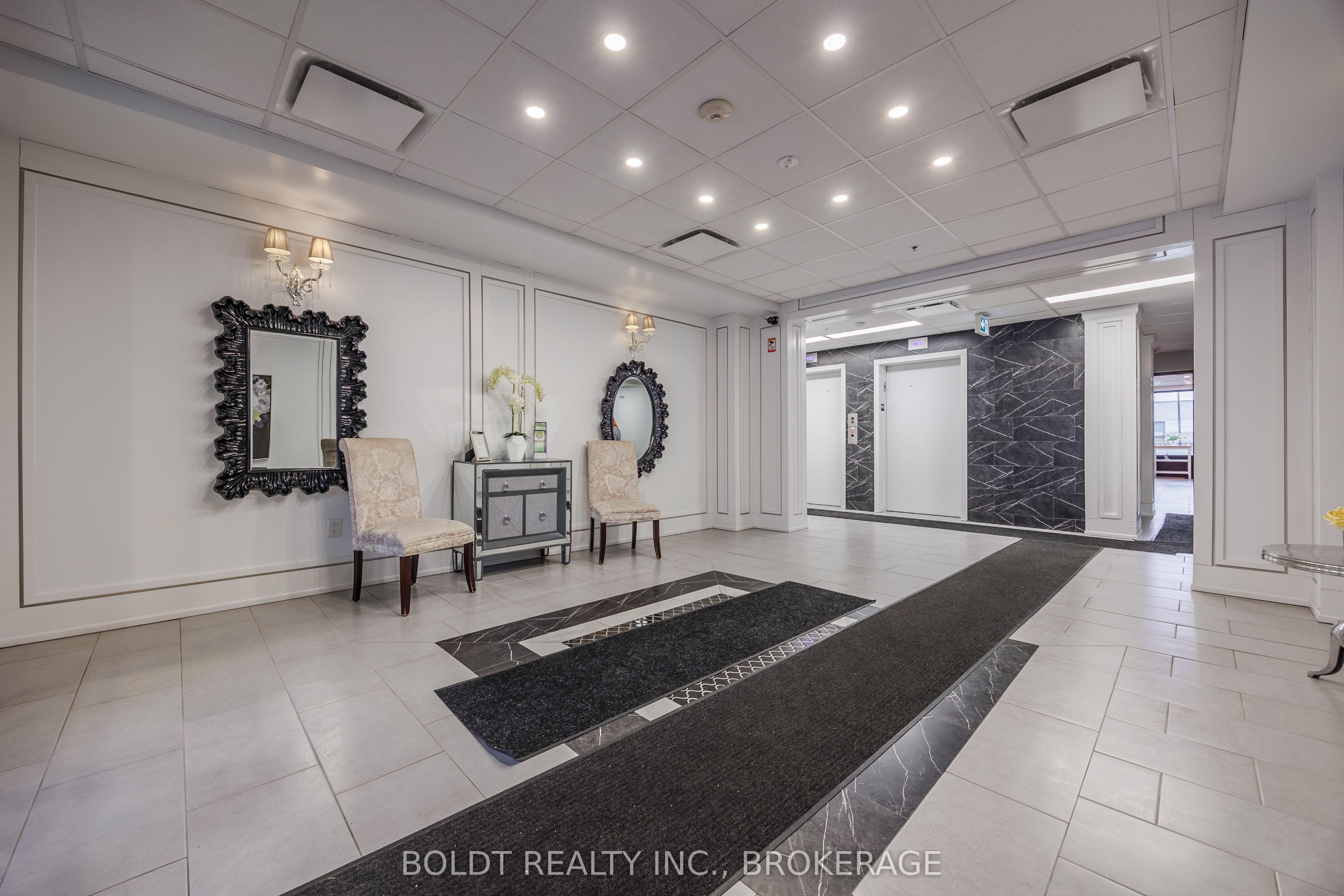 Additional image 3 of 304-5837 Dunn Street, Niagara Falls, ON, L2G 0X7