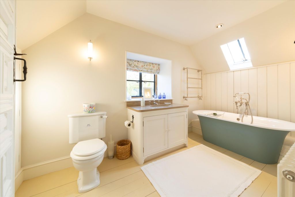 Additional image 24 of 5 bed detached house for saleMill Lane, Ramsbury, Marlborough, Wiltshire SN8