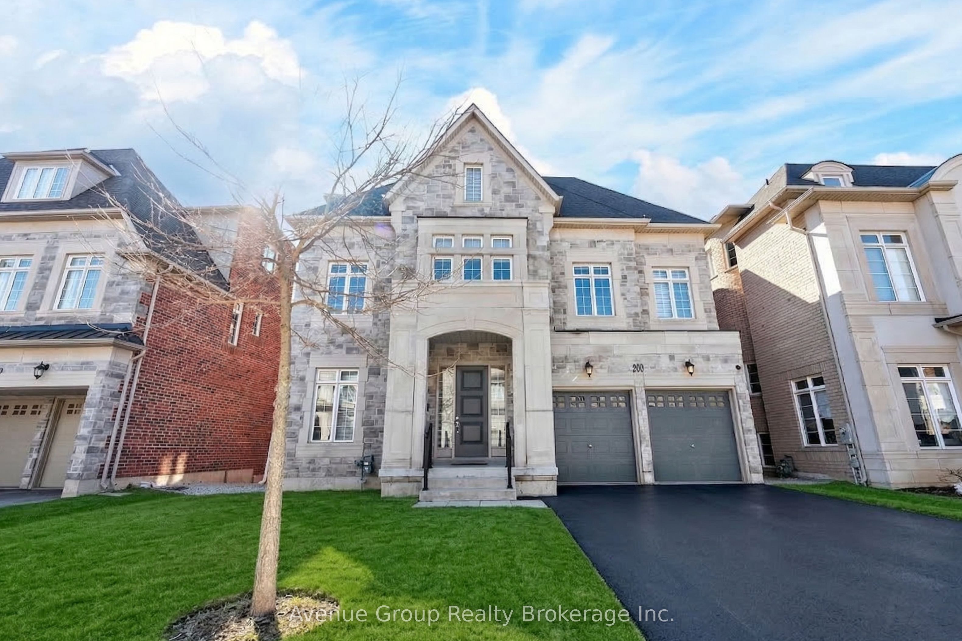 200 Farrell Road, Vaughan, ON, L6A 4W6