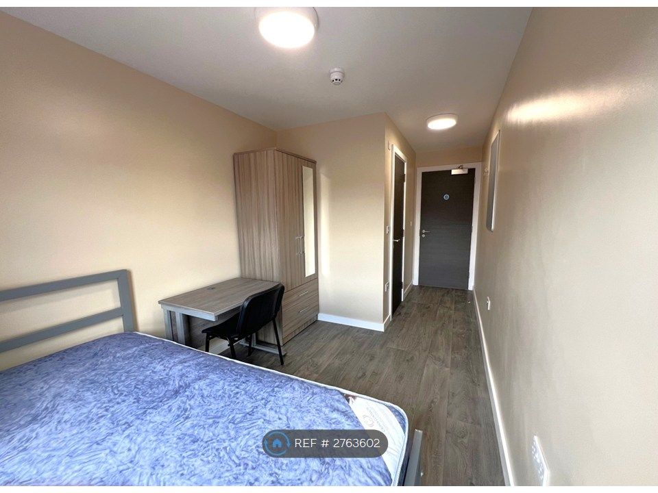6 bed flat to rentHepburn Road, Bristol BS2 photo 3