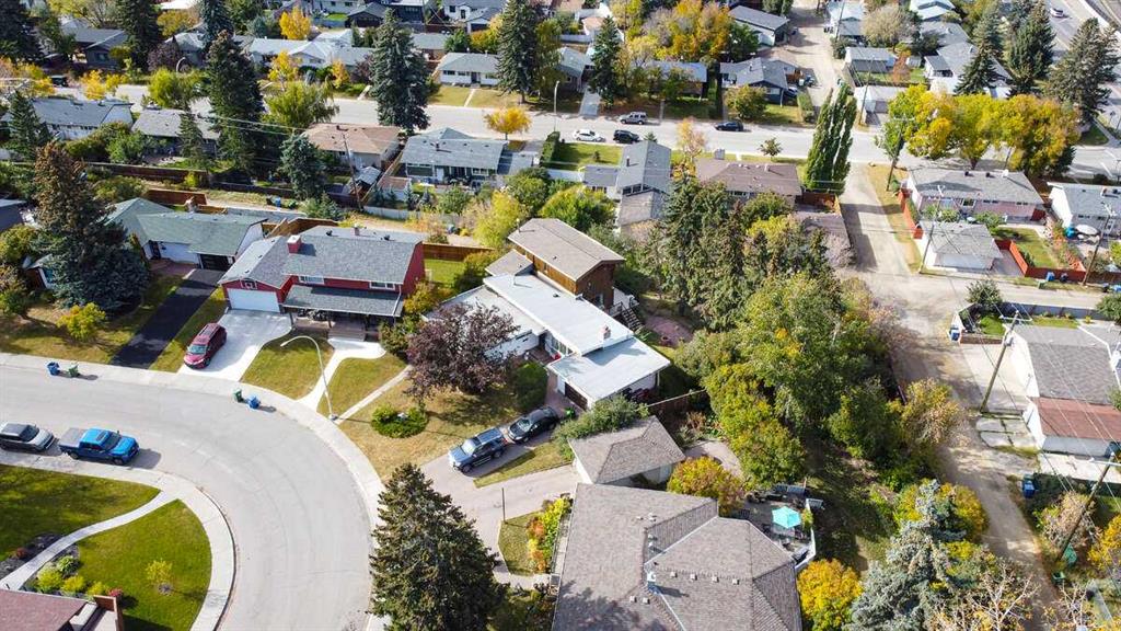 Additional image 4 of 15 Glenview Drive SW, Calgary, AB, T3E 4H4