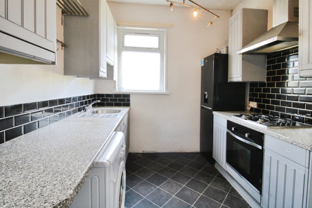 Additional image 4 of 2 bed flat for saleGrand Avenue, Cardiff CF5