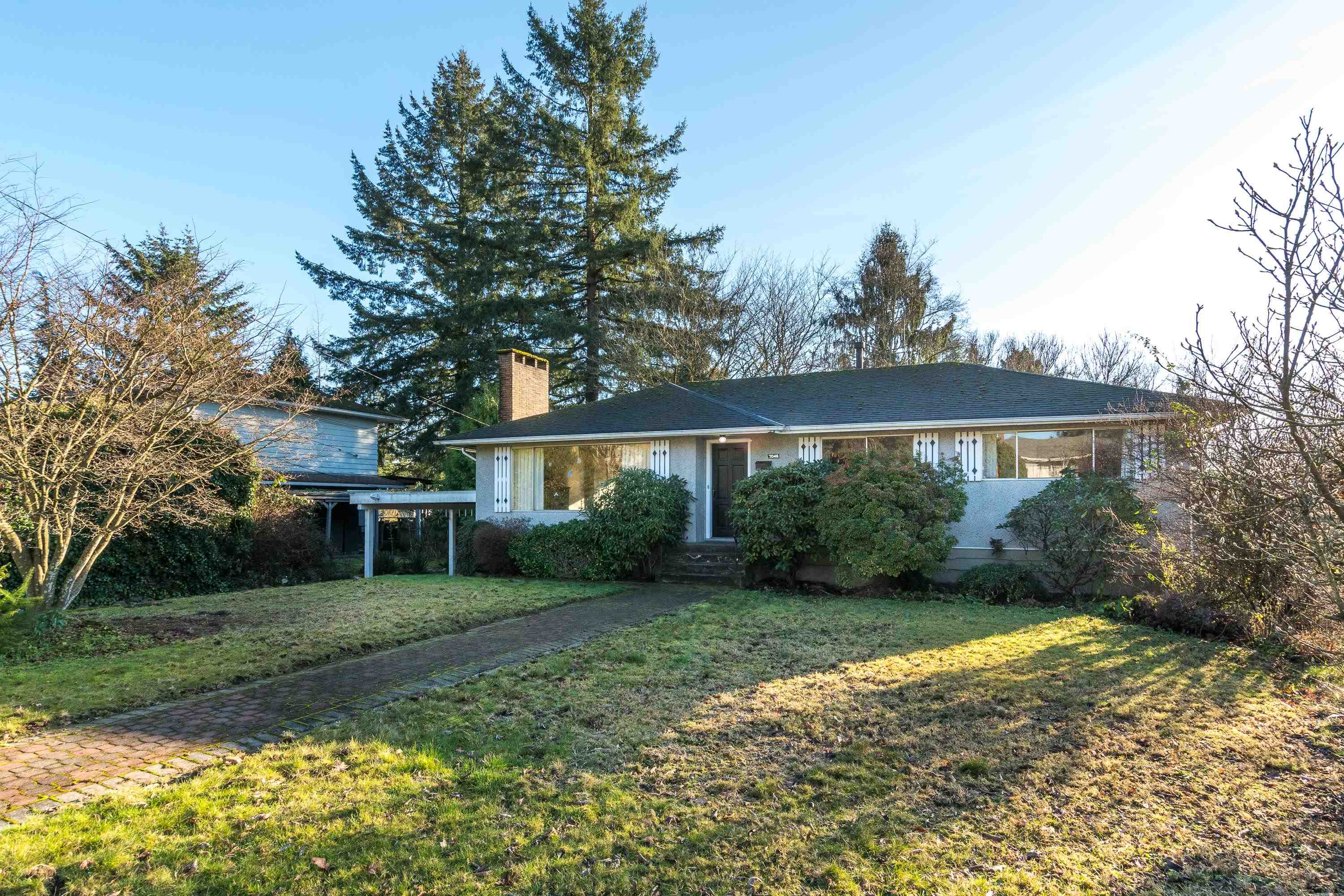 7046 Hillview Street, Burnaby, BC, V5A 1Y3
