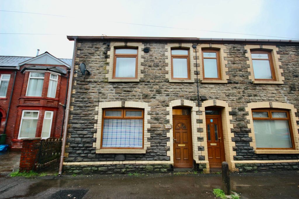 Additional image 3 of 3 bed semi-detached house for saleFreeholdland Road, Pontnewynydd NP4