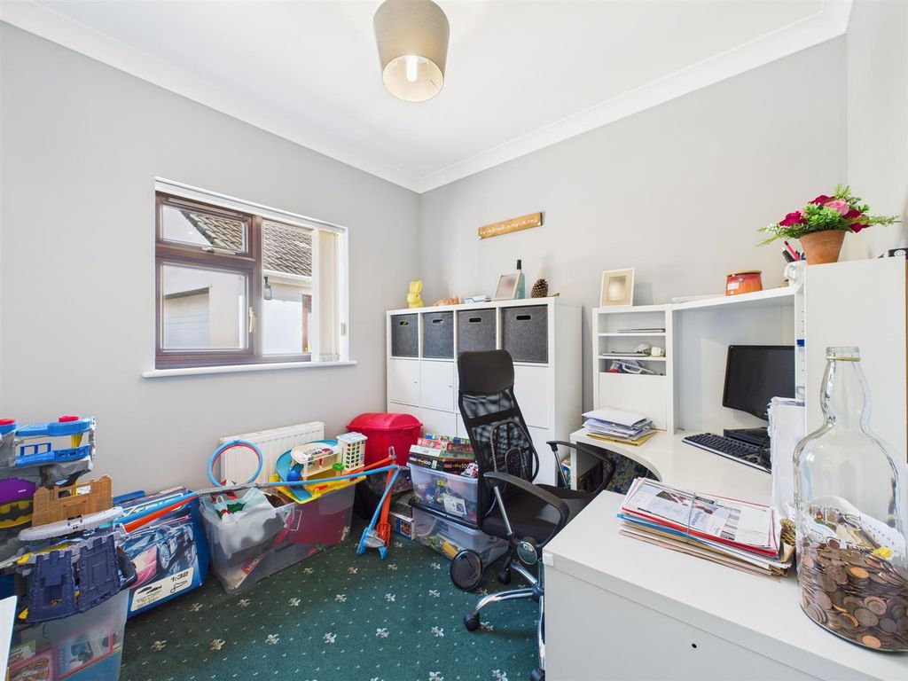 Additional image 12 of 5 bed detached bungalow for saleChepstow Road, Caldicot NP26