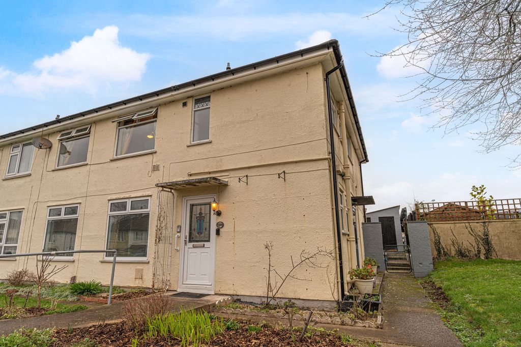 2 bed flat for saleNewport NP20