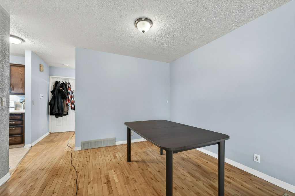 Additional image 5 of 60 Bermuda Court NW, Calgary, AB, T3K 1H3